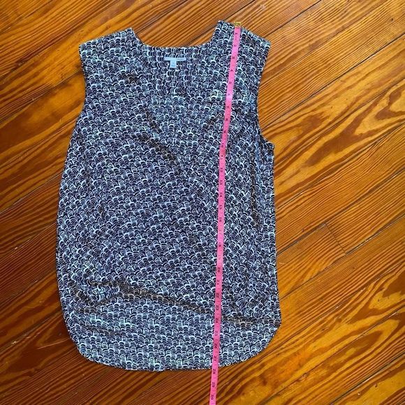 HALOGEN Surplice Sleeveless Top In HOUNDSTOOTH Size XS, MSRP $59 - Picture 10 of 10